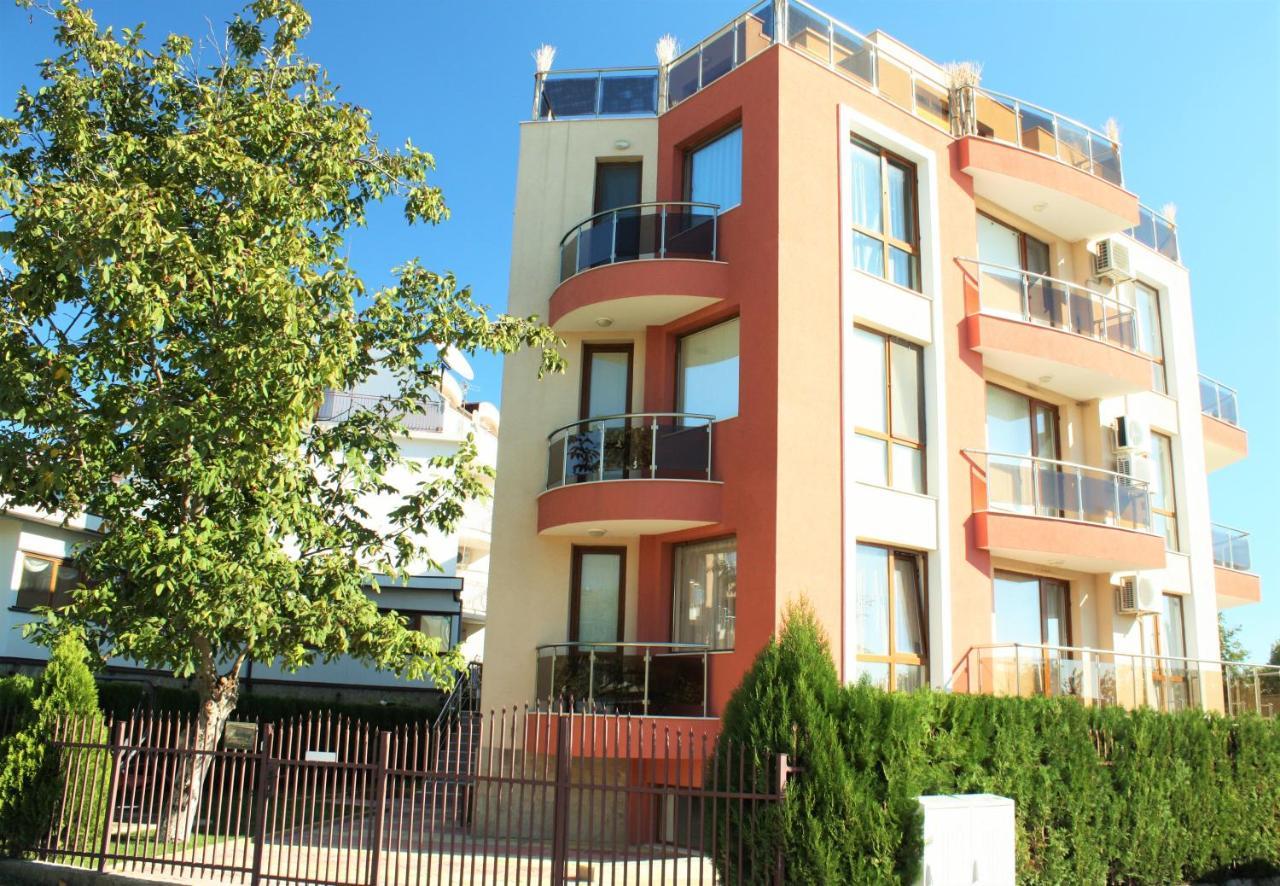Fantasy Apartments Saint Constantine And Helena Resort Saints Constantine and Helena Екстер'єр фото