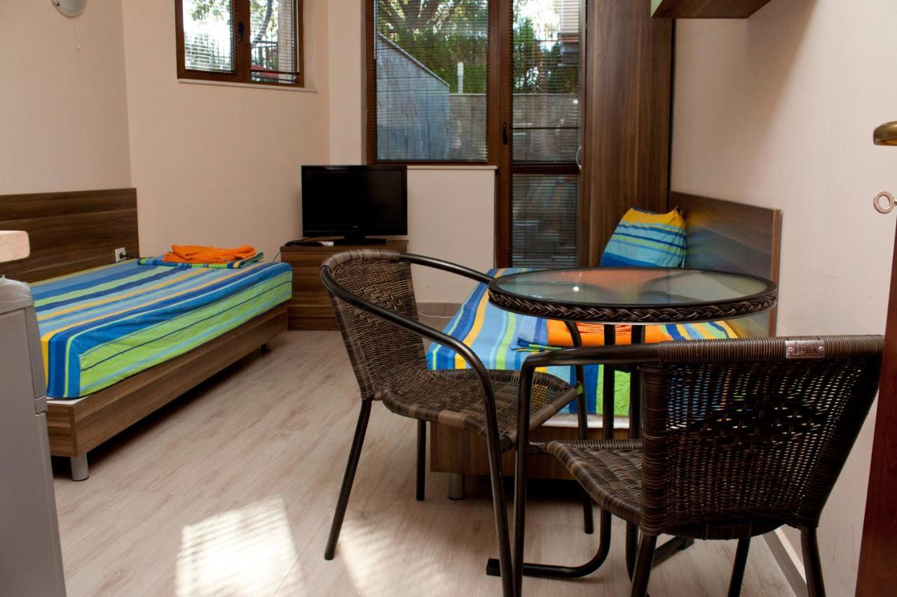 Fantasy Apartments Saint Constantine And Helena Resort Saints Constantine and Helena Екстер'єр фото
