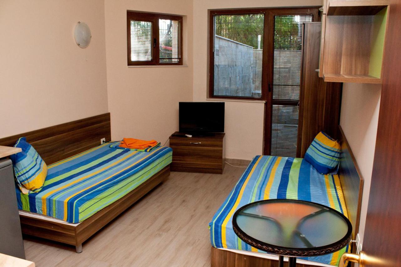 Fantasy Apartments Saint Constantine And Helena Resort Saints Constantine and Helena Екстер'єр фото