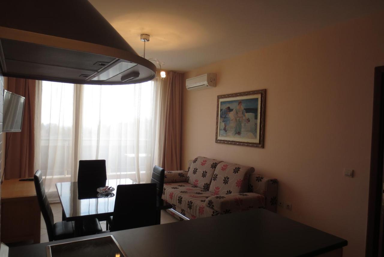 Fantasy Apartments Saint Constantine And Helena Resort Saints Constantine and Helena Екстер'єр фото