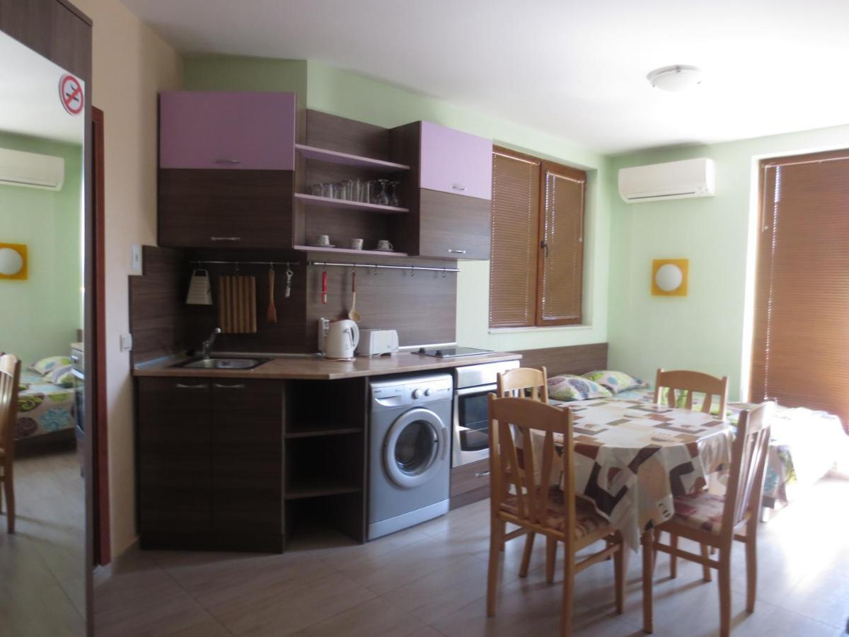 Fantasy Apartments Saint Constantine And Helena Resort Saints Constantine and Helena Екстер'єр фото