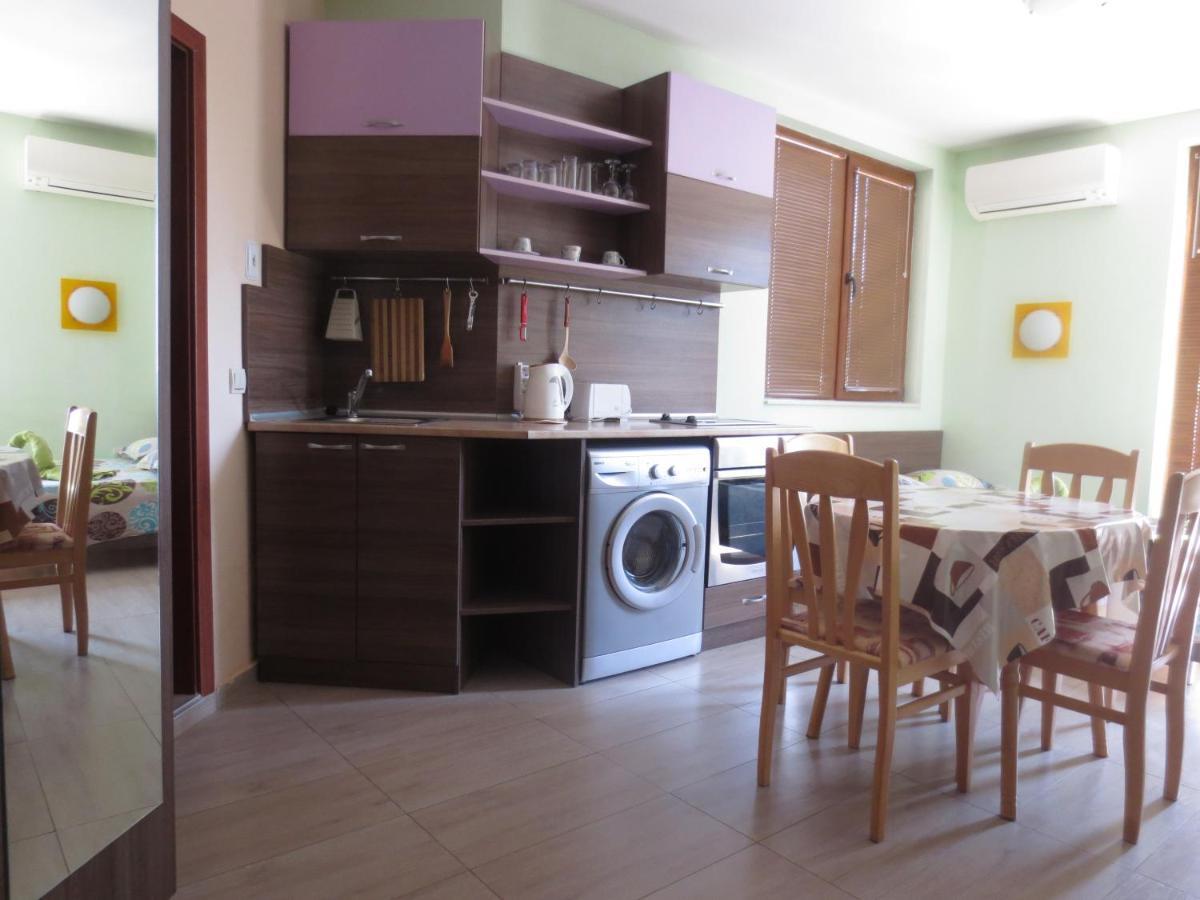 Fantasy Apartments Saint Constantine And Helena Resort Saints Constantine and Helena Екстер'єр фото