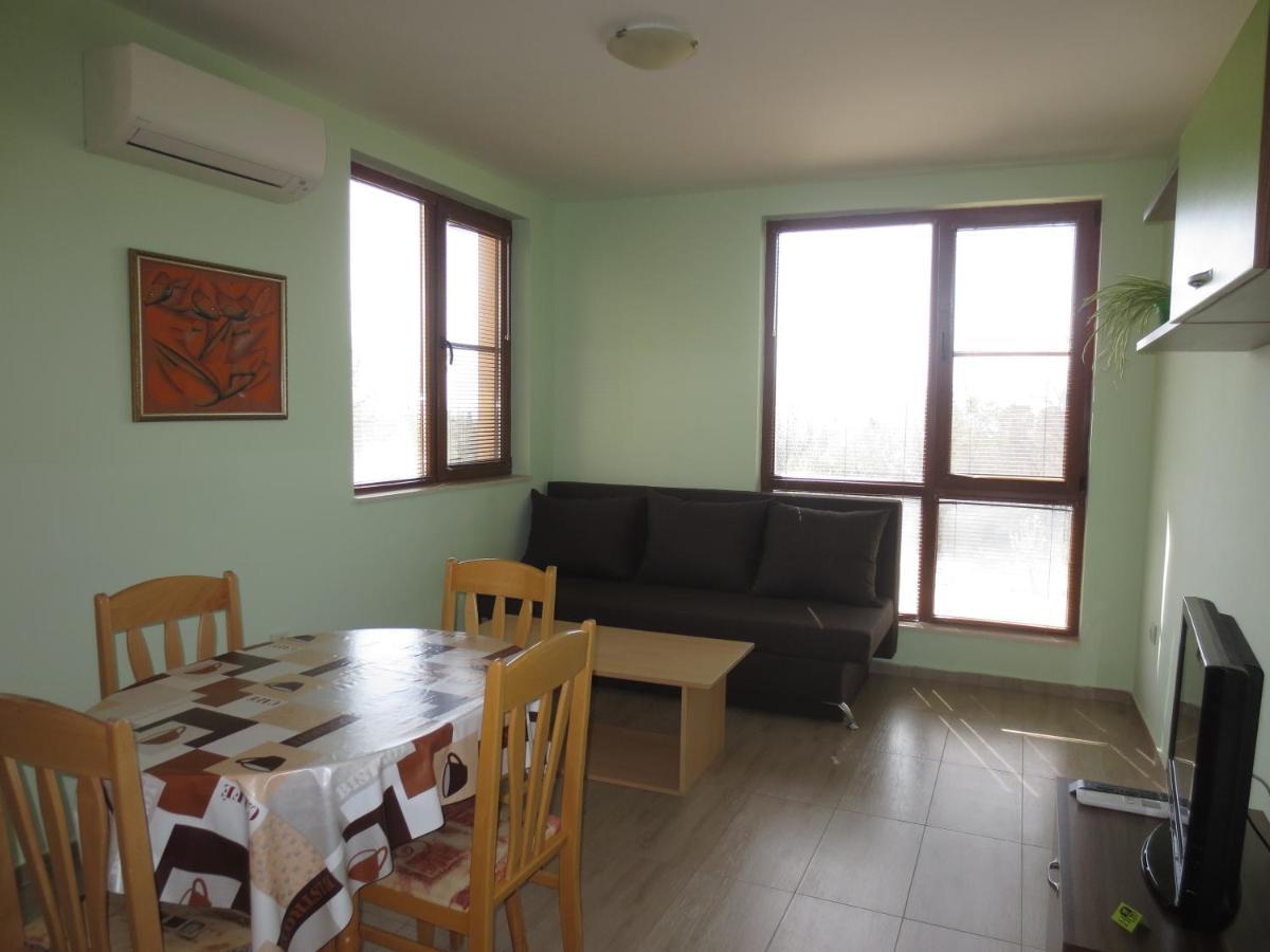 Fantasy Apartments Saint Constantine And Helena Resort Saints Constantine and Helena Екстер'єр фото