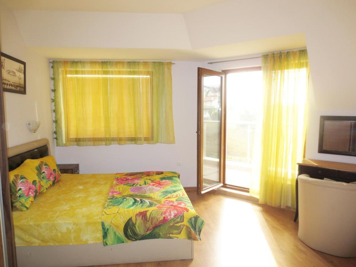 Fantasy Apartments Saint Constantine And Helena Resort Saints Constantine and Helena Екстер'єр фото