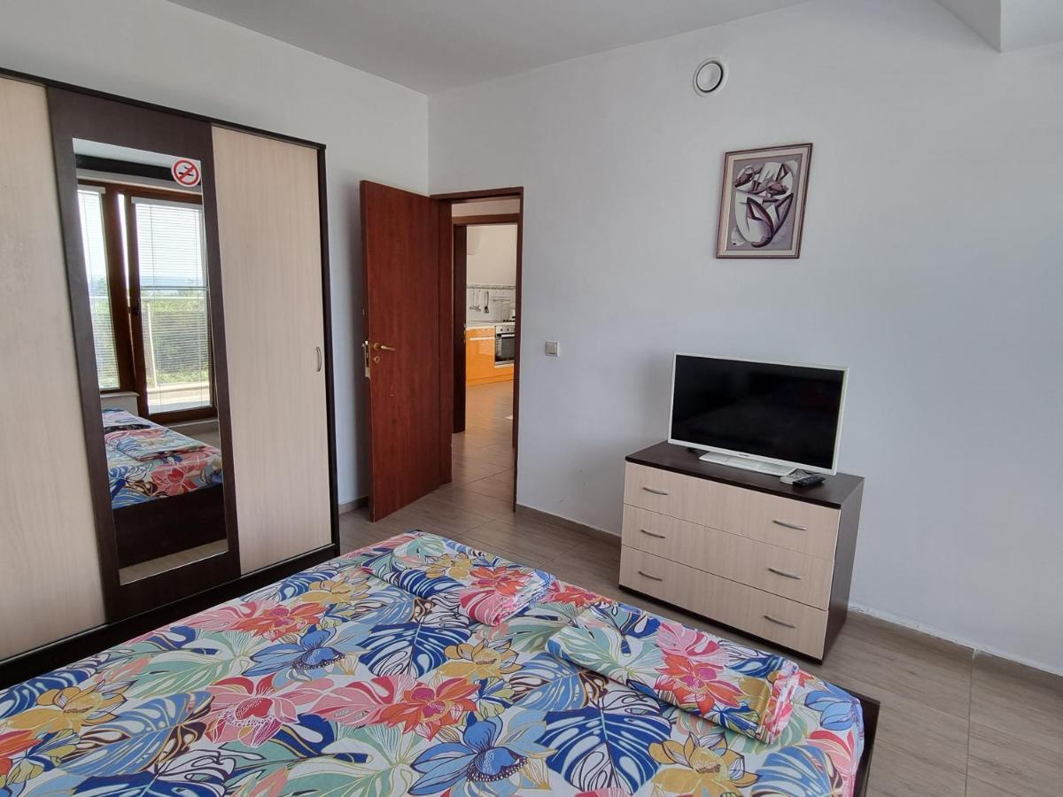 Fantasy Apartments Saint Constantine And Helena Resort Saints Constantine and Helena Екстер'єр фото